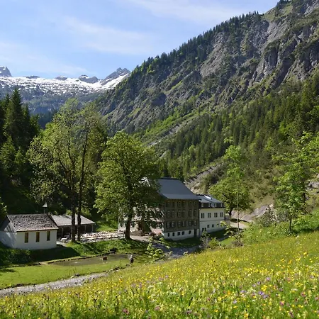 Haus Glatthorn Holiday home *